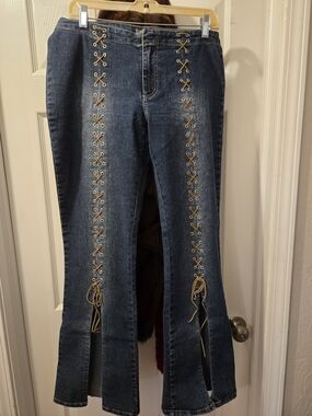 Lace-Up Dark Blue Flare Jeans with Front Eyelet Detail